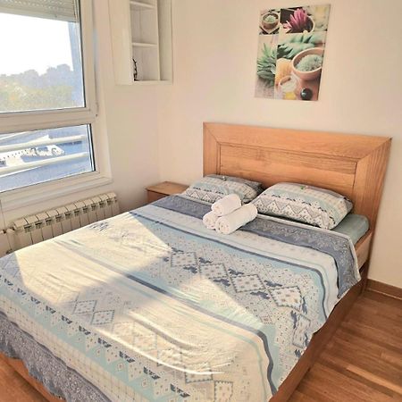 Appartamento Apartman Dream Belvil Belgrado Esterno foto