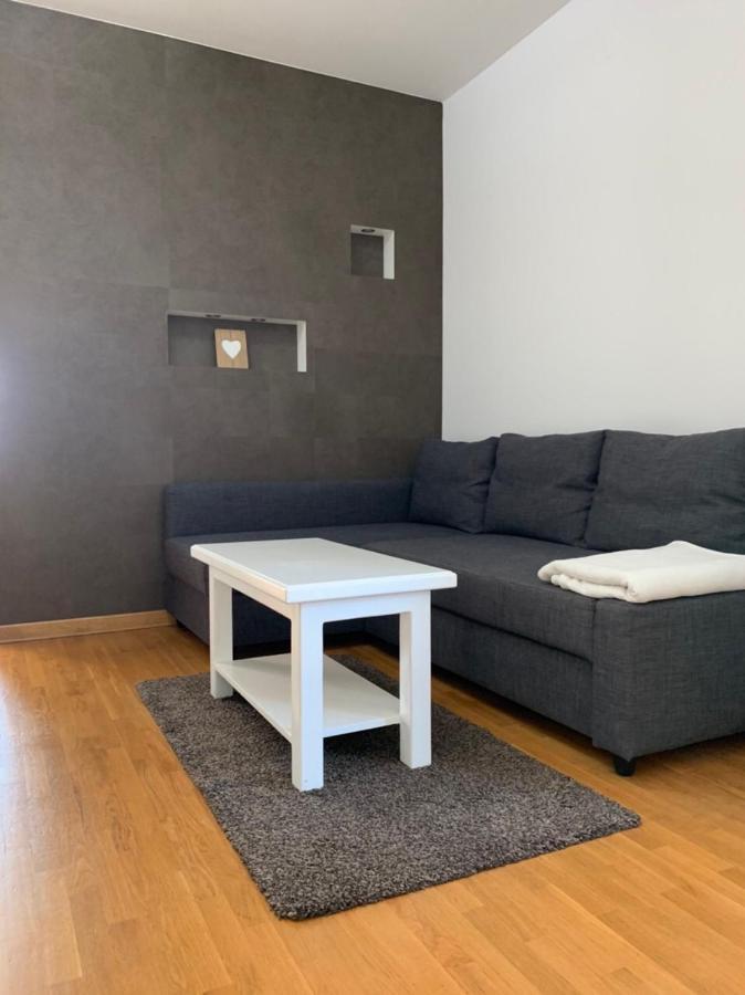 Appartamento Apartman Dream Belvil Belgrado Esterno foto